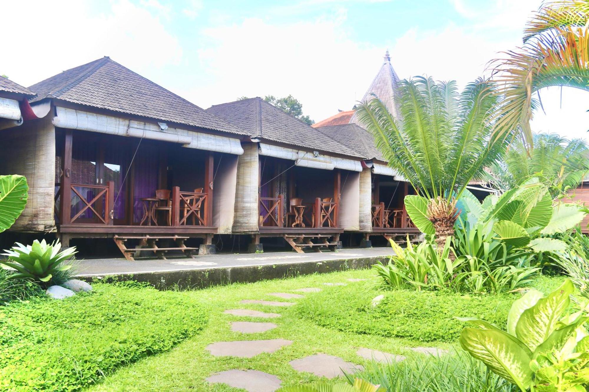 Puri Karang Besakih Hotell Menanga Eksteriør bilde